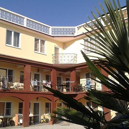Guest House Amra New Athos Exteriér fotografie